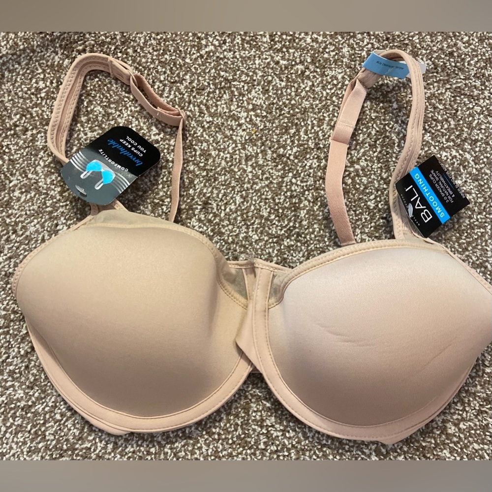 Bali One Smooth U Ultra Light Underwire Bra Illusion Neckline 34C Nude NWT